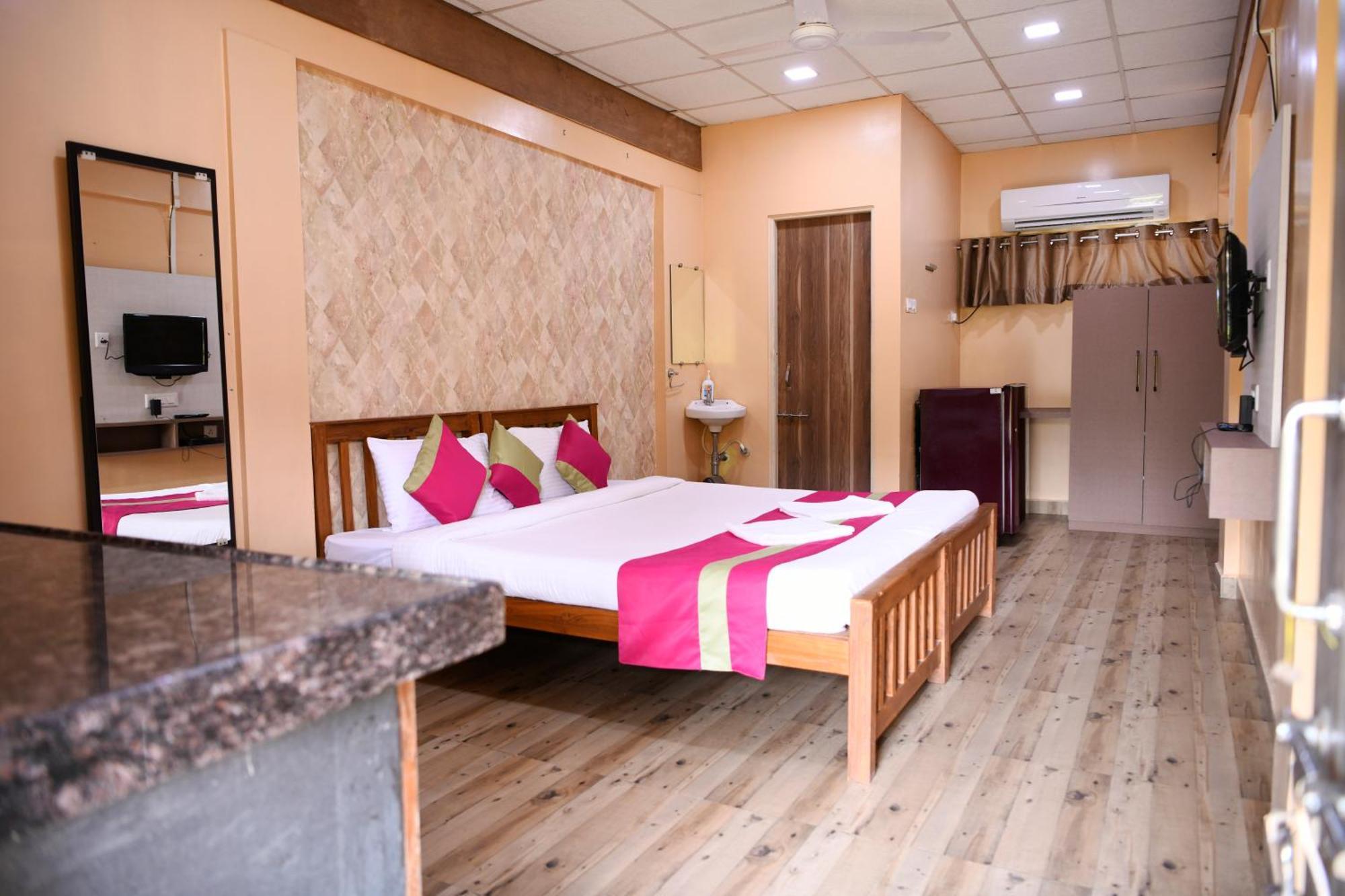 Lighthouse Waterpark And Resort Mansar Экстерьер фото